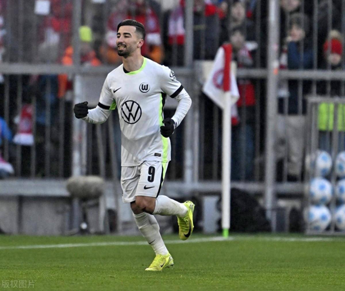 沃尔夫斯堡主场告负,遭遇联赛连败的简单介绍 沃尔夫斯堡主场告负,遭遇联赛连败的简单介绍