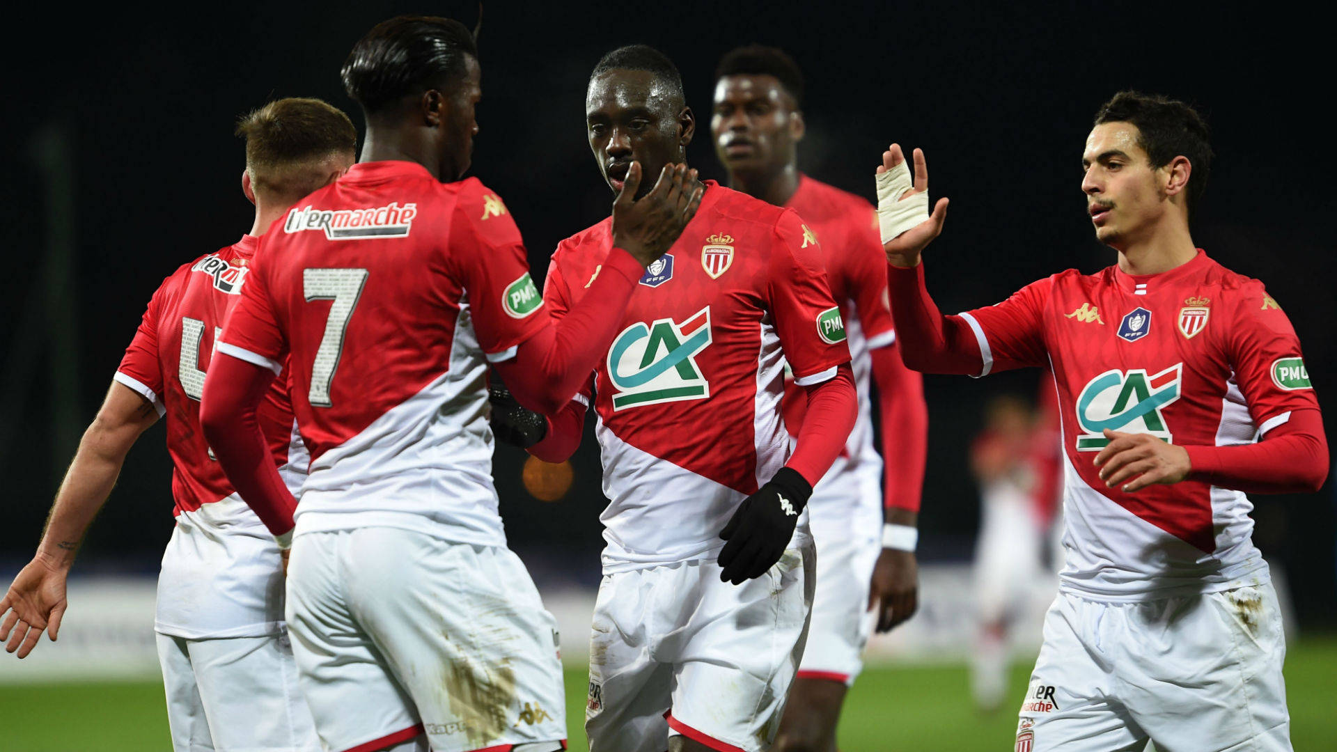 包含进军欧洲赛场:里昂迎战摩纳哥的词条 包含进军欧洲赛场:里昂迎战摩纳哥的词条