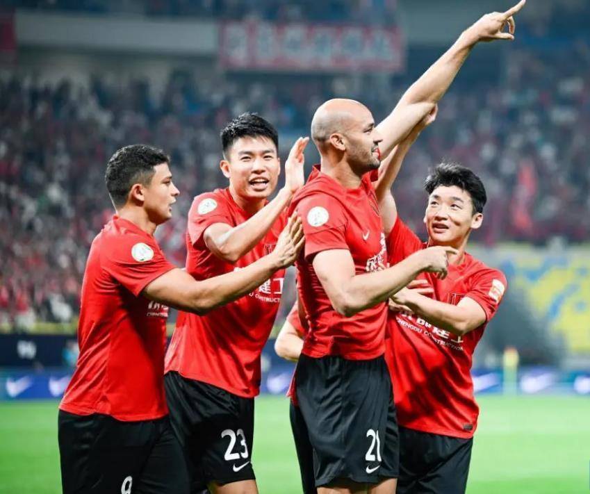 新援表现出色，球队备战认真备战的简单介绍