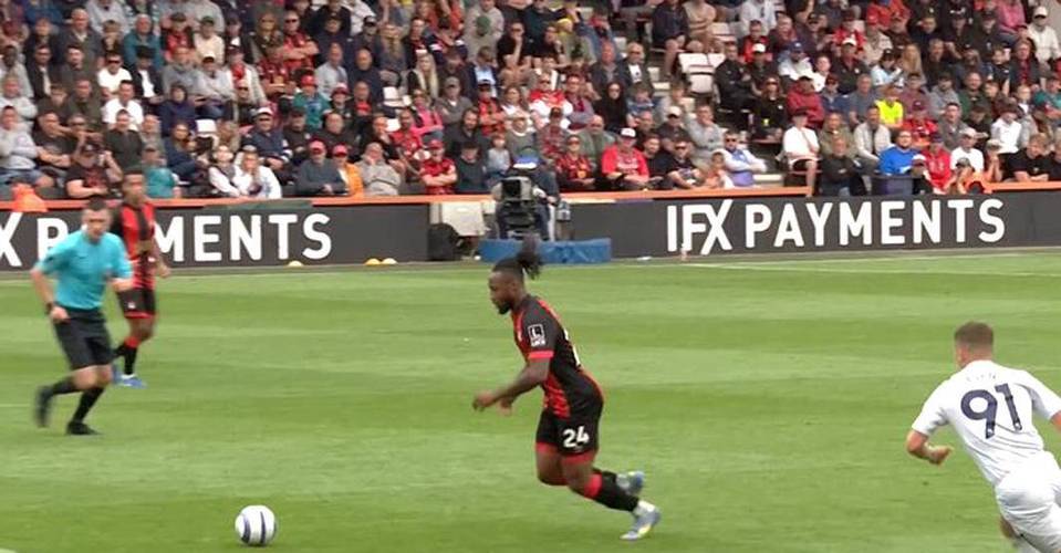 曼联主帅称球队士气高涨,期待下场比赛的简单介绍 曼联主帅称球队士气高涨,期待下场比赛的简单介绍