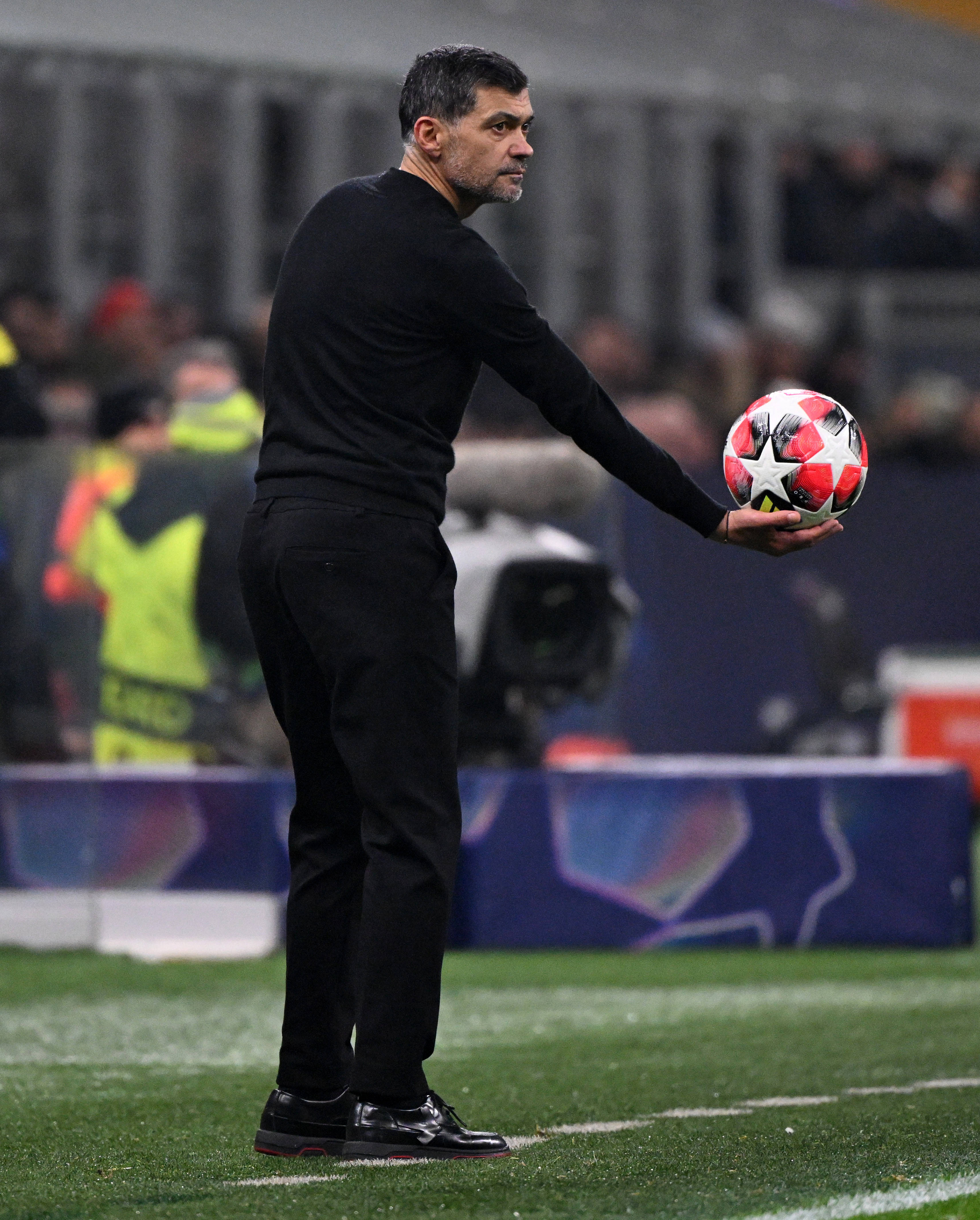 赫罗纳势不可挡，球队连胜赢得赞誉