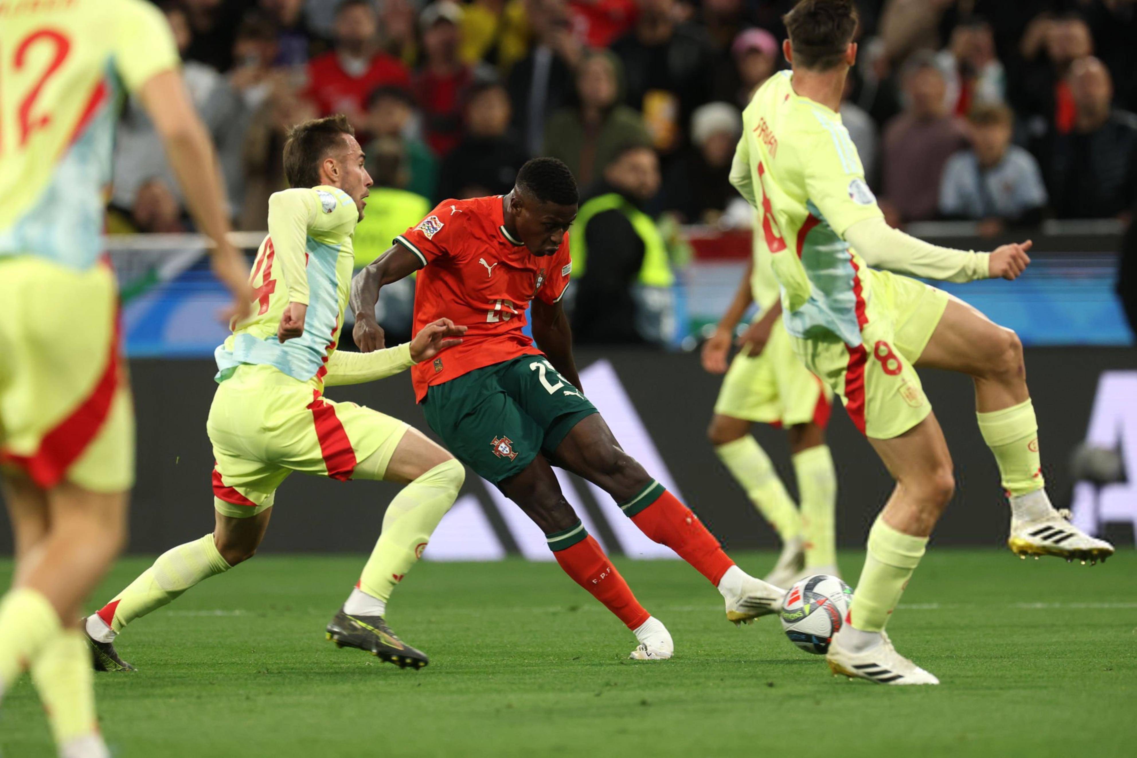 包含掘金在奥运会中夺冠C罗，比分揭晓的词条