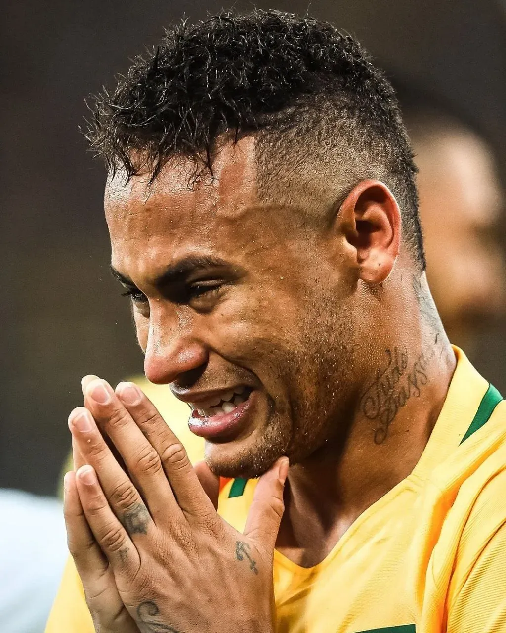 德国队轻取巴萨，内马尔帽子戏法亚洲杯的简单介绍