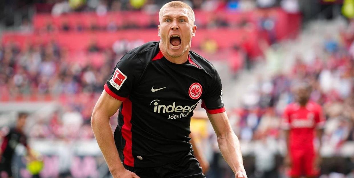 关于法兰克福斩获胜利，成功逆袭的信息