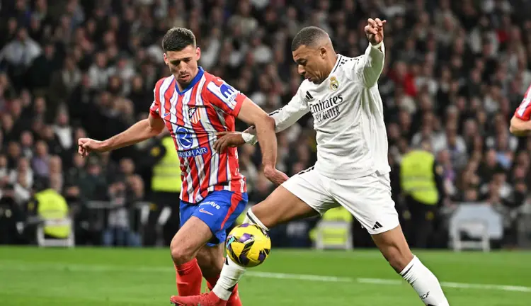 包含马竞战平意大利队，姆巴佩扑点救主亚洲杯的词条