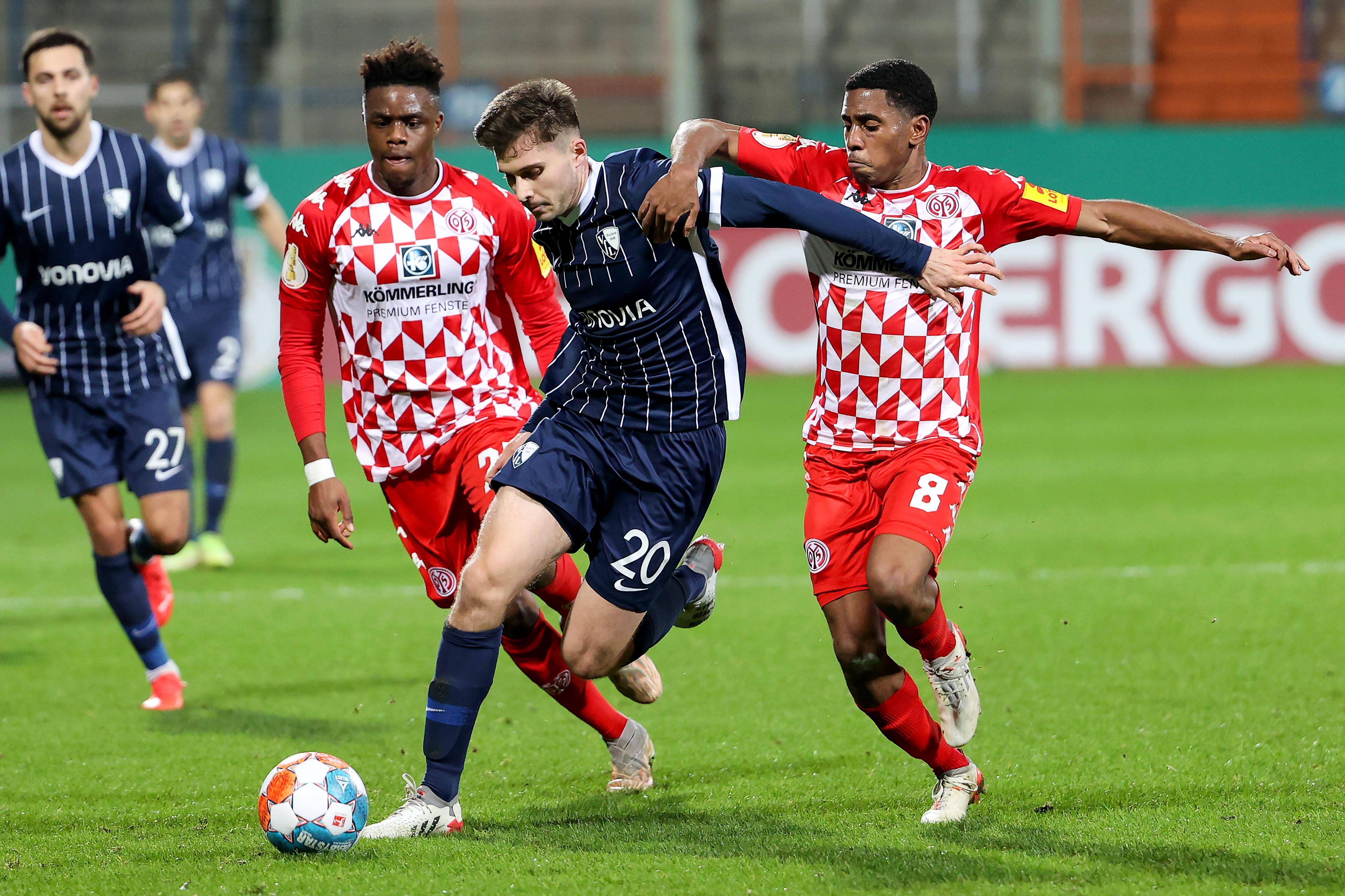 利兹联客场大胜埃弗顿，取得重要胜利