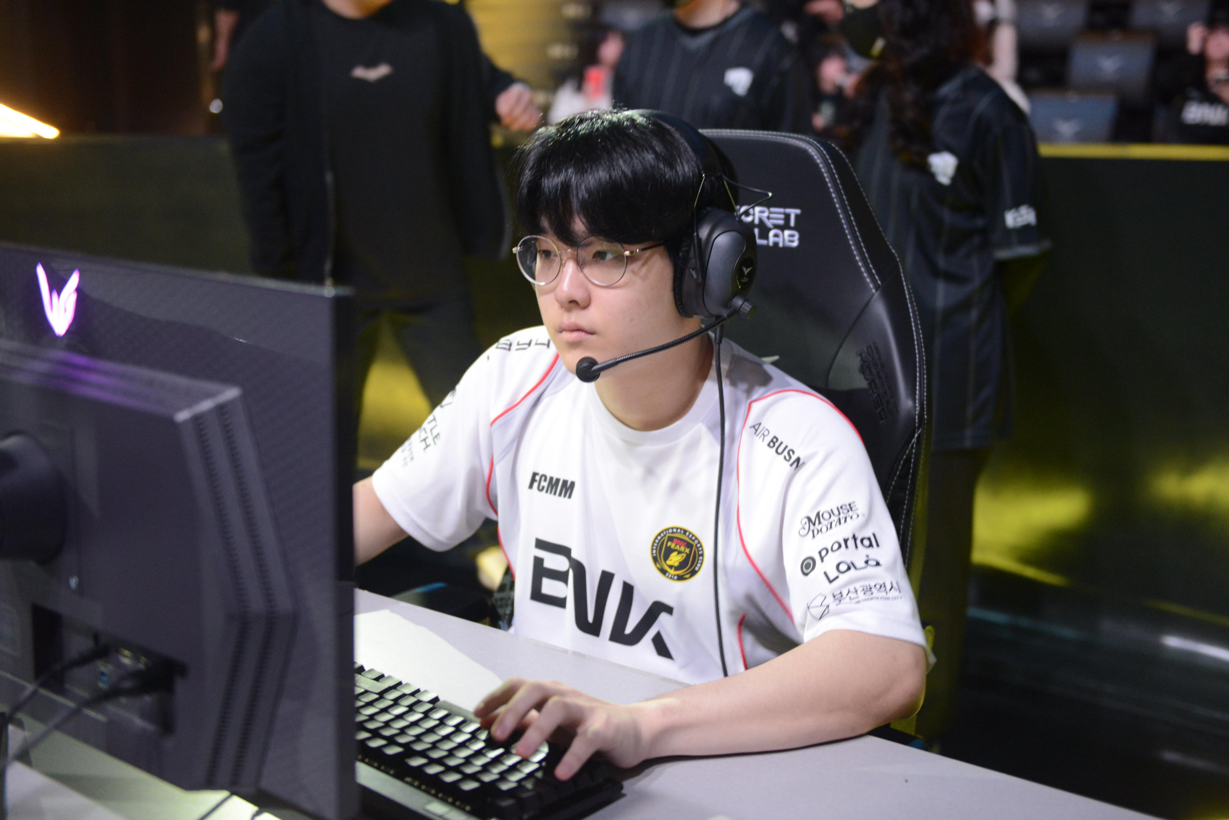 DK力克IG,Inspired打出惊人五杀小组赛3:2(广州) DK力克IG,Inspired打出惊人五杀小组赛3:2(广州)