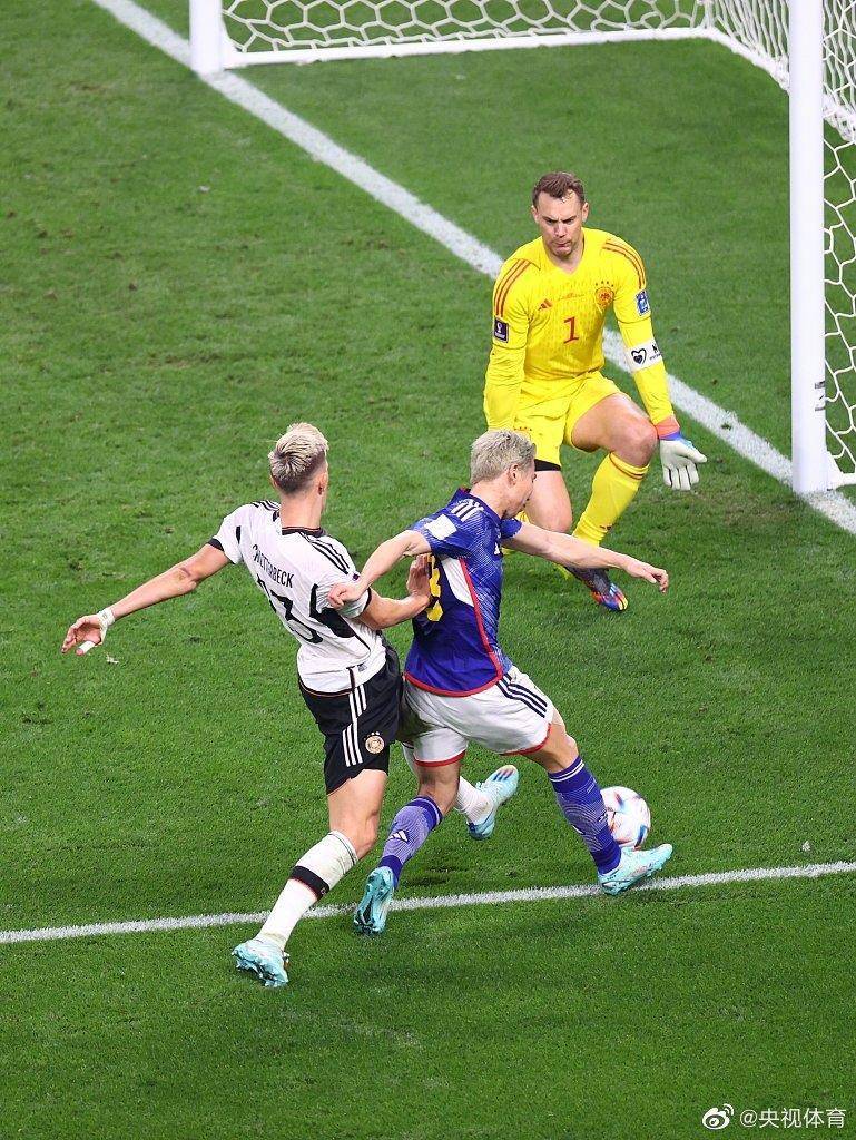 李晨世界波破门，助球队领先