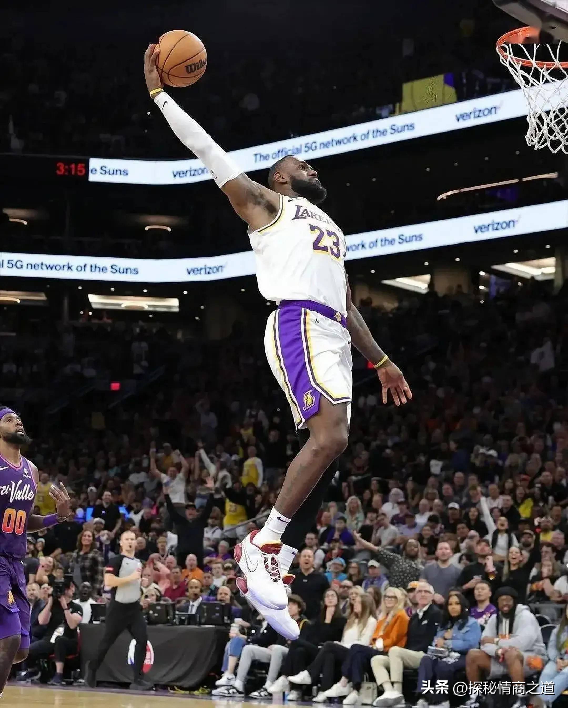 关于湖人逆转鹈鹕,詹姆斯砍下绝杀三分的信息 关于湖人逆转鹈鹕,詹姆斯砍下绝杀三分的信息