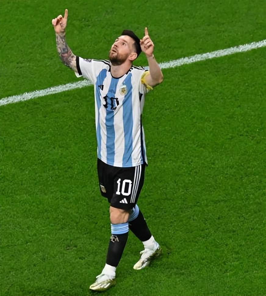 中国绝杀秘鲁,德容送出助攻 中国绝杀秘鲁,德容送出助攻