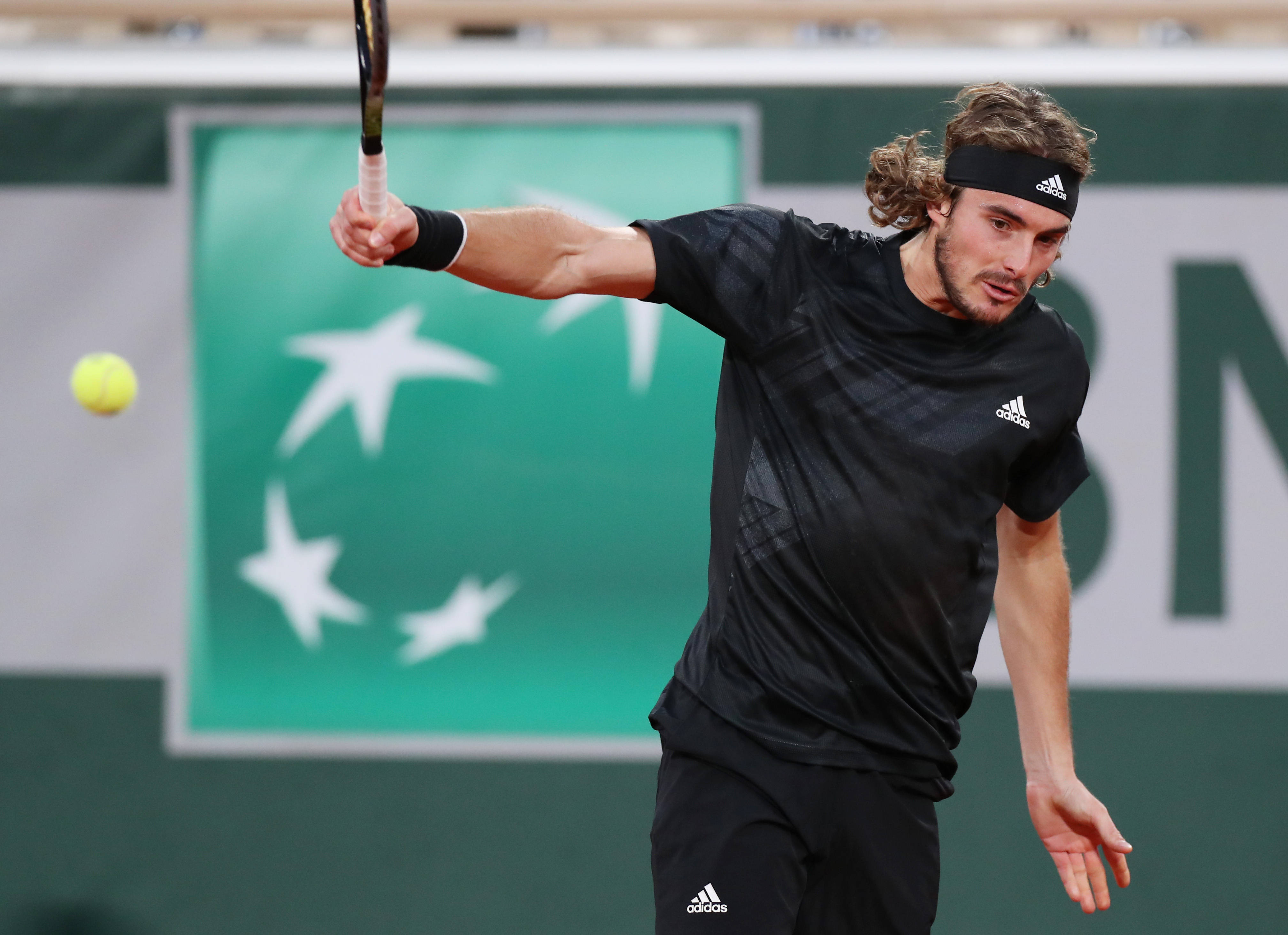 美国网球队横扫日本网球队,西西帕斯惊艳世界的简单介绍 美国网球队横扫日本网球队,西西帕斯惊艳世界的简单介绍