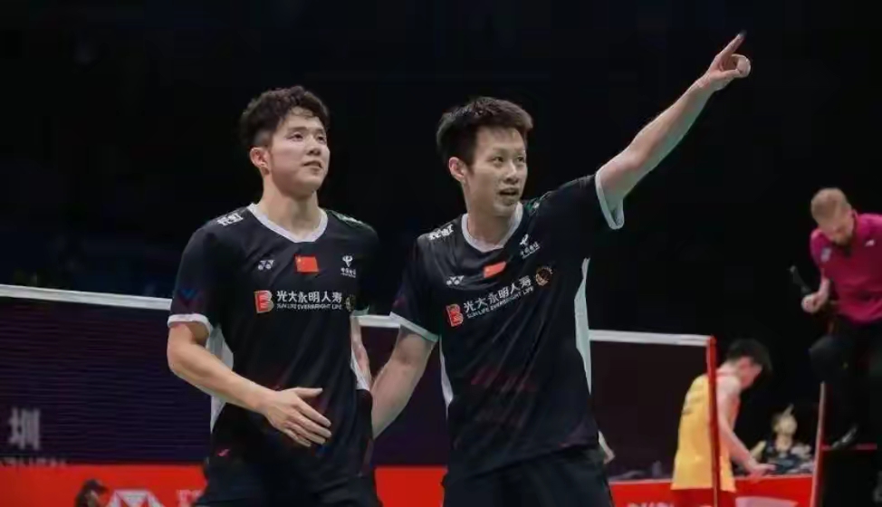 印尼羽毛球队翻盘法国羽毛球队，辛杜制霸全场的简单介绍