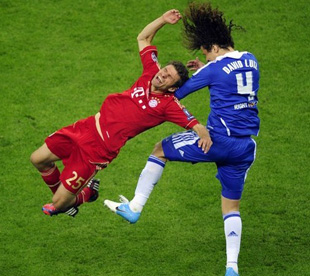 法国逆转切尔西，戈麦斯统治全场