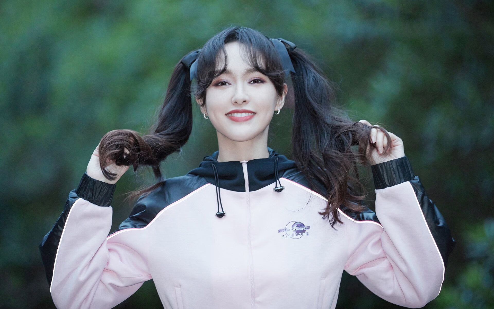 惊天逆转!新疆队爆冷独行侠,克莱成关键先生