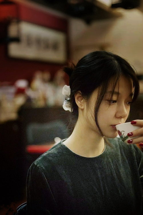 绿茵与球场,双线战场的体育狂想