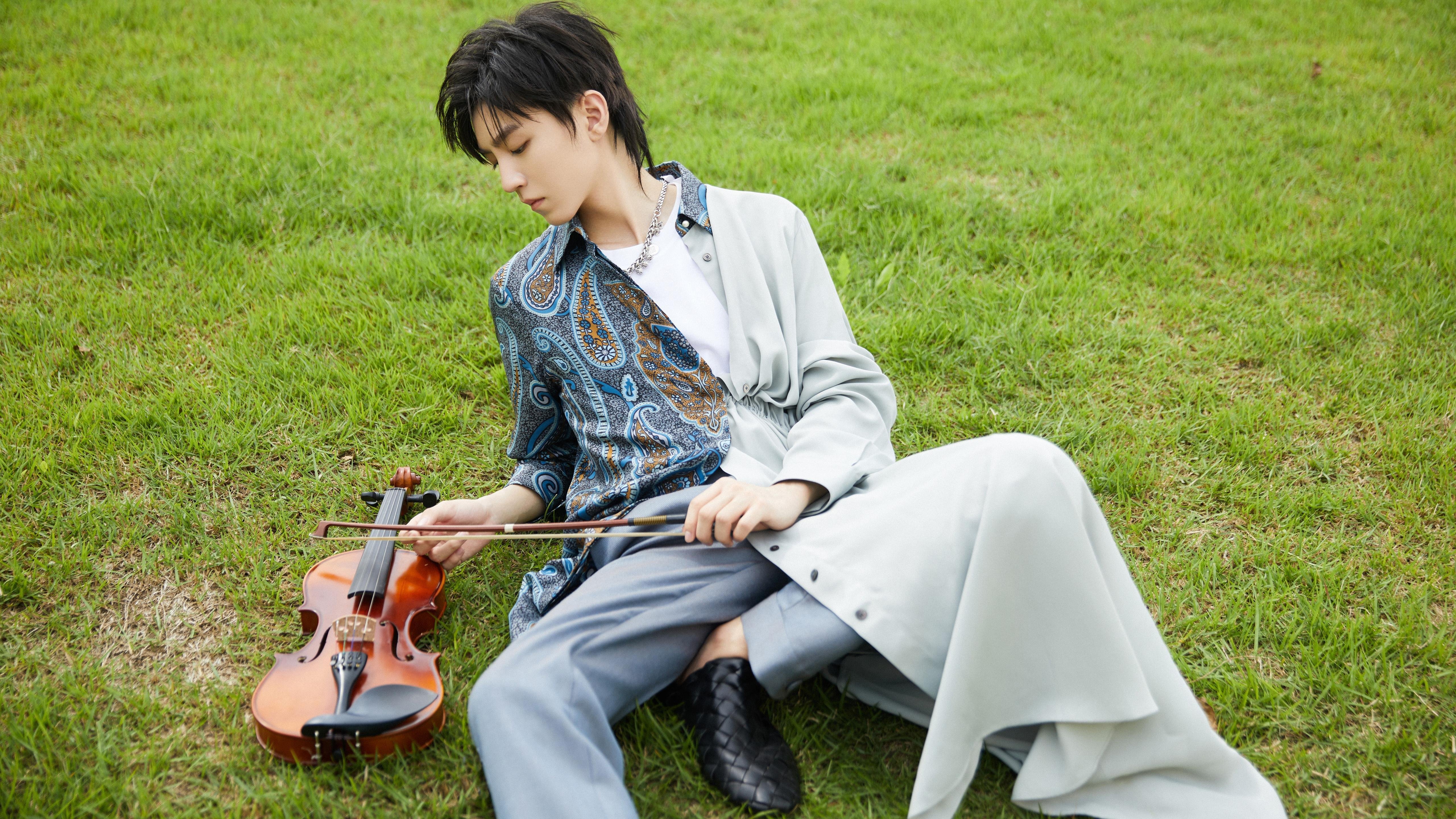 银箭与彩虹的对决，苏格兰老将加冕之夜，加纳新星王座前饮恨